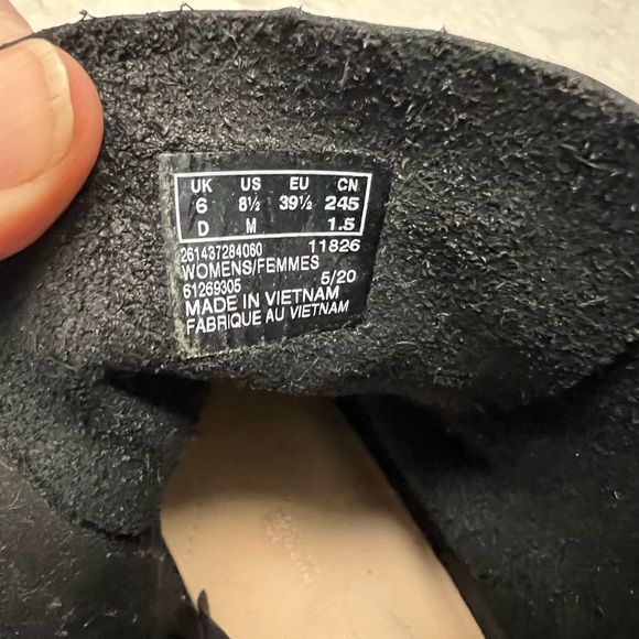 Clarks women’s sneaker style boots, 8.5, EUC - Picture 3 of 10